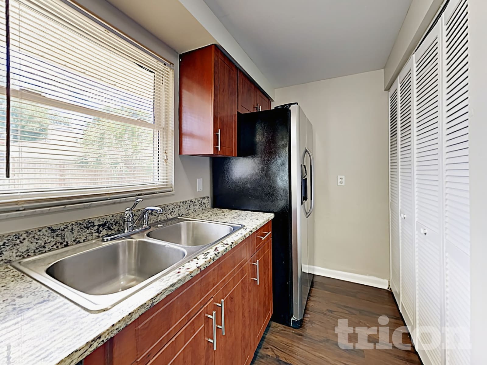 Building Photo - 8508 Woodhurst Dr