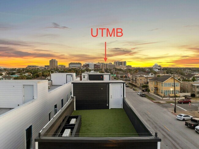 Building Photo - 801 Avenue K