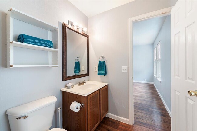 Building Photo - 6273 Negley