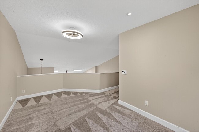 Building Photo - 205 Club Villa Dr W