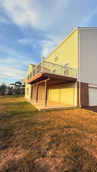 Building Photo - 1336 Sandstone Dr