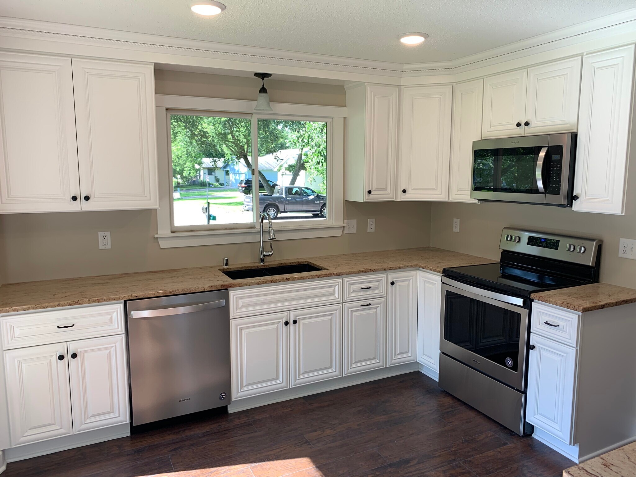 Building Photo - 810 73rd Way