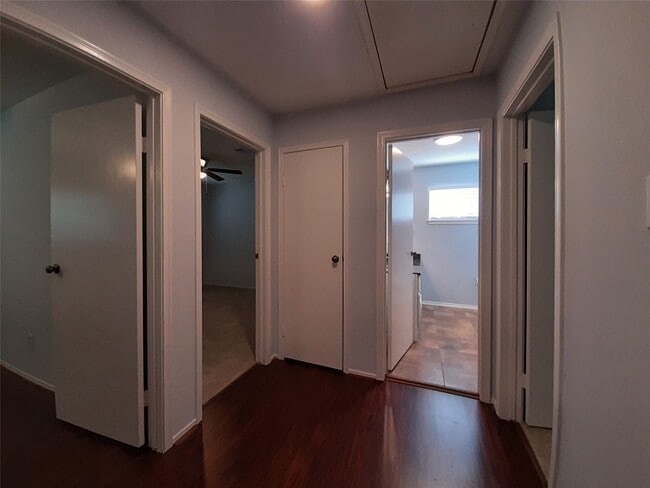 Building Photo - 8 Fawnchase Ct