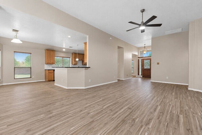 Building Photo - 3207 Hickory Knoll Dr