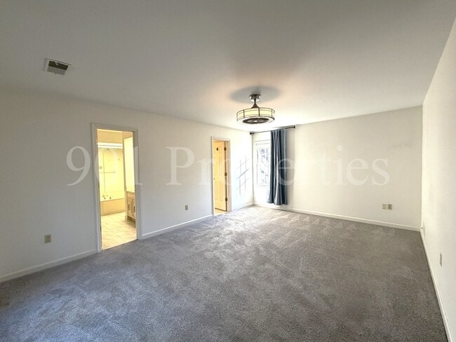 Building Photo - 7094 Corsica Dr