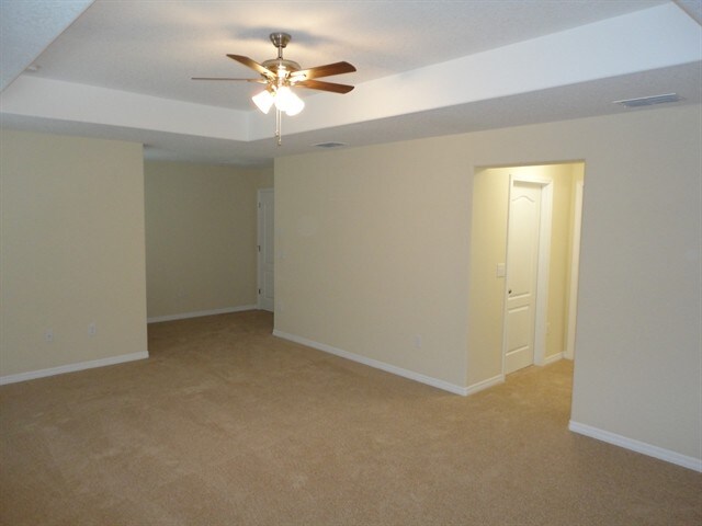 Building Photo - 513 Vista Ridge Dr