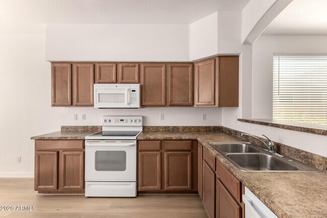 Building Photo - 10224 S 182nd Ave