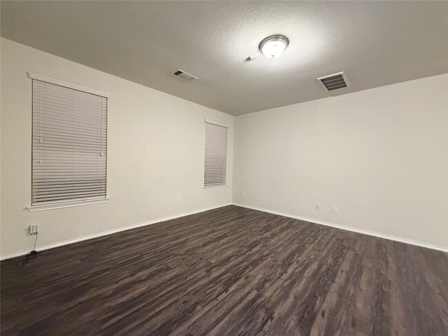 Building Photo - 6819 Dove Stone Dr