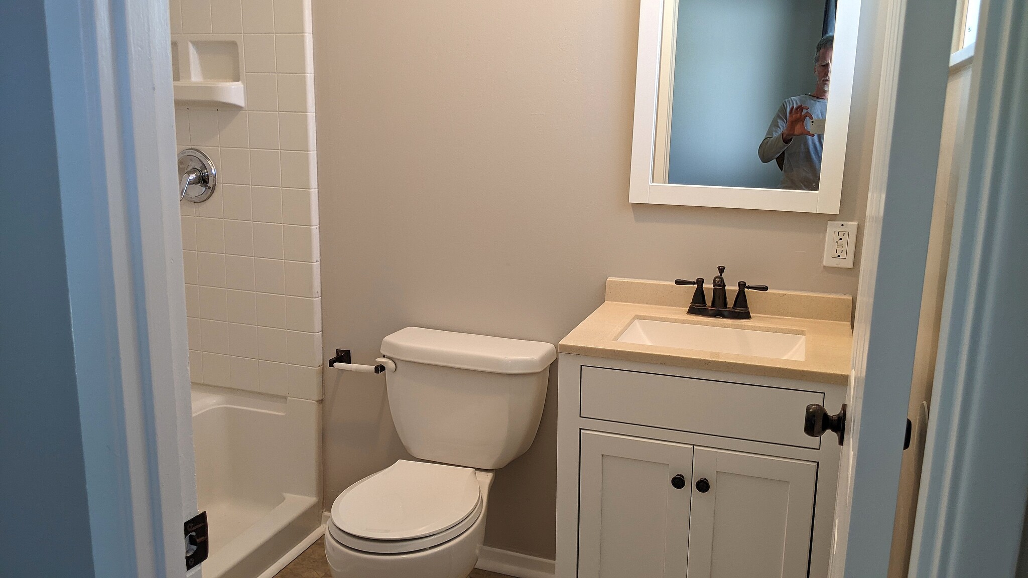 Building Photo - 42405 Iowa st