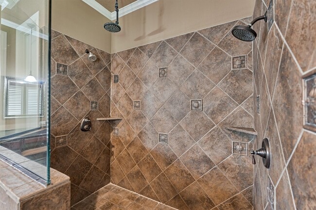 Building Photo - 388 Berkley Dr