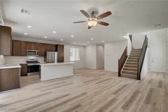 Building Photo - 8929 Pebble Sand St