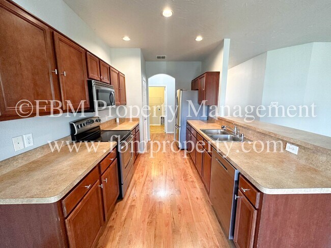 Building Photo - 103 Jennie Marie Cir
