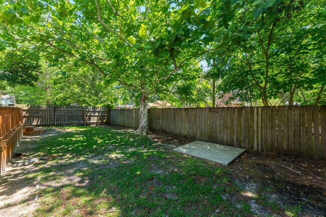 Building Photo - Lovely 3 Bedroom in the Heart of Niceville!