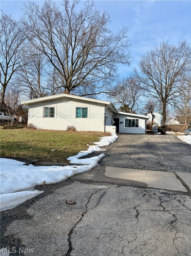 Building Photo - 74 Homestead Dr