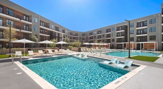 Building Photo - 12489 Research Blvd