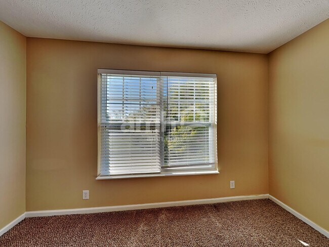 Building Photo - 3128 Hidden Creek Dr