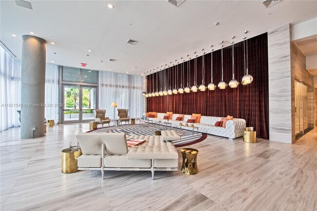 Building Photo - 2000 Metropica Wy