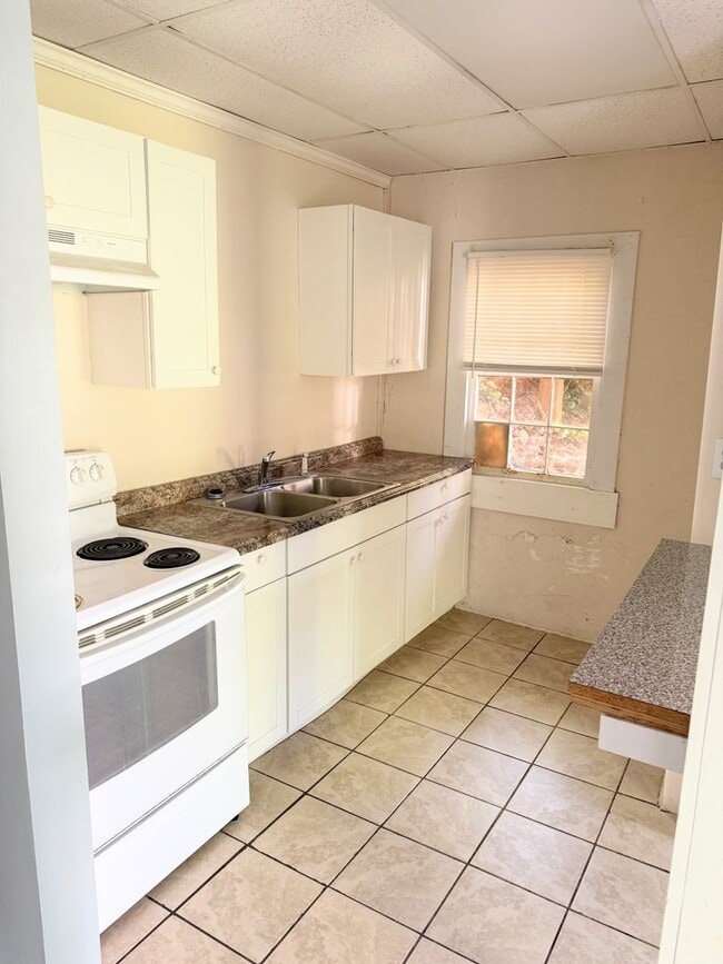 Building Photo - 4301 Tremont St