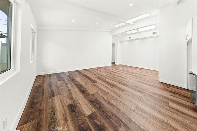 Building Photo - 13010 Hartland St