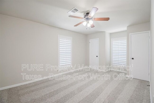 Building Photo - 3313 Country Club Rd