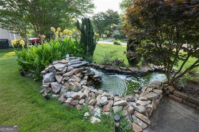 Building Photo - 1135 Worthington Hills Dr