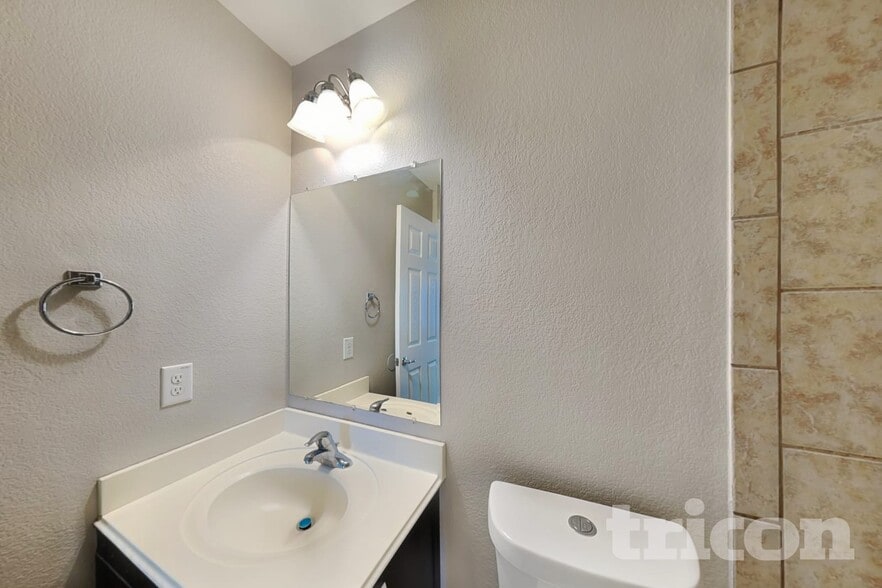 Building Photo - 3846 Bogie Way