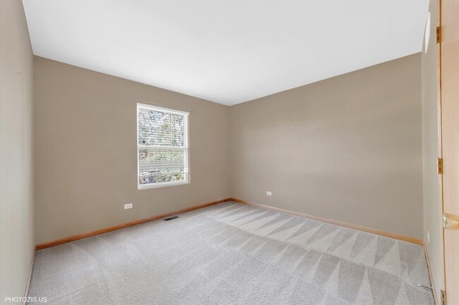 Building Photo - 24525 Champion Dr