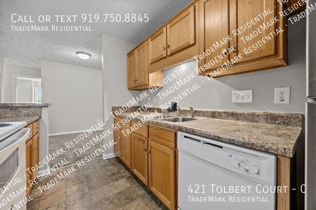 Building Photo - 421 Tolbert Ct