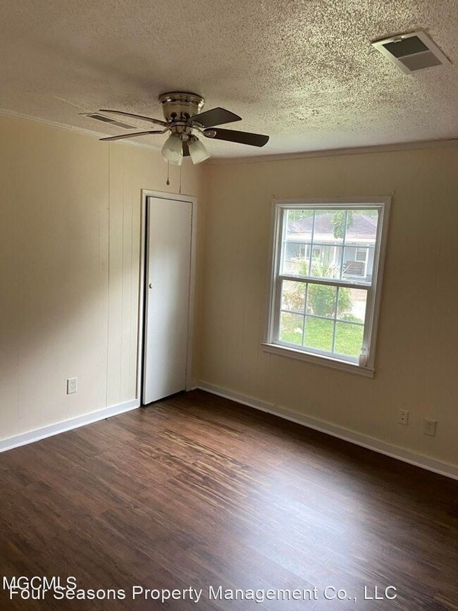 Building Photo - 3 br, 1 bath House - 1617 Gordon Avenue