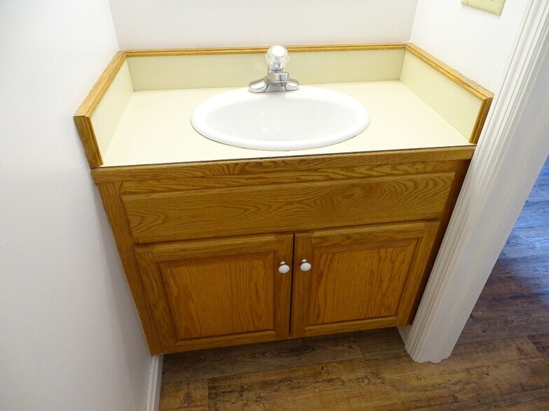 Building Photo - 1005 Ayres Ct