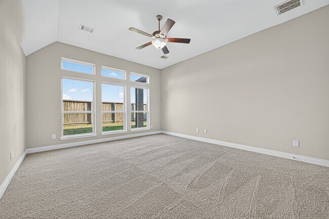 Building Photo - 28015 Castle Park Ln