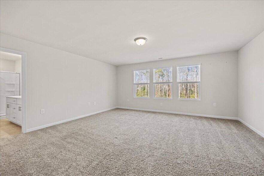 Building Photo - 149 Wilbur Lake Dr