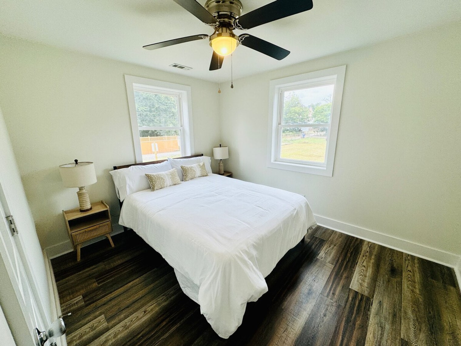 Building Photo - 403 Cedar Lane Rd