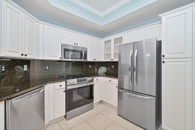 Building Photo - 8561 Evernia Ct