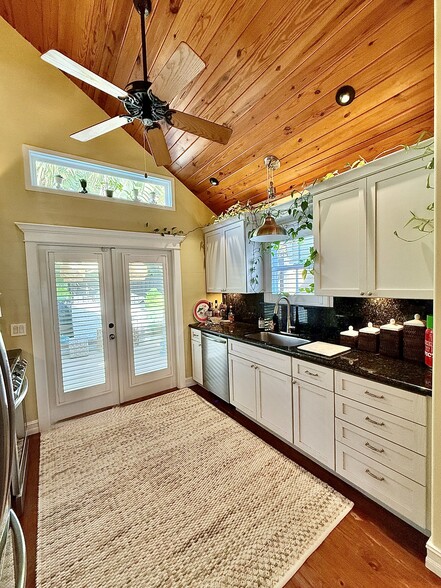 Building Photo - 1409 Olivia St