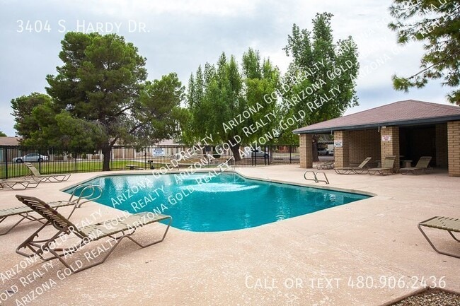 Building Photo - 3404 S Hardy Dr
