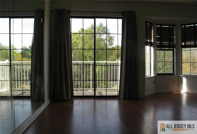 Building Photo - 83 Crosspointe Dr