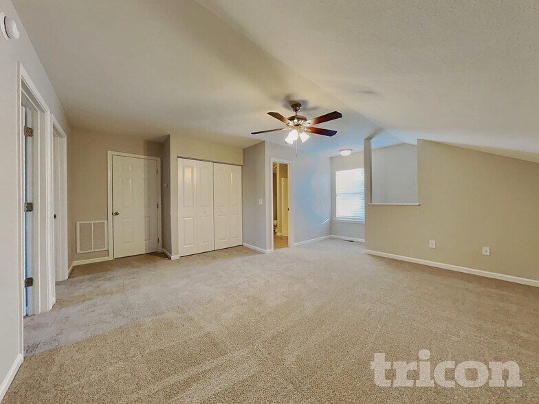 Building Photo - 302 Merchants Dr