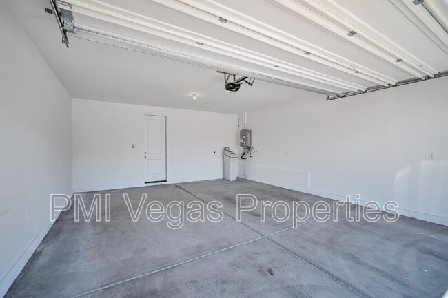 Building Photo - 780 Aurora Vale Pl