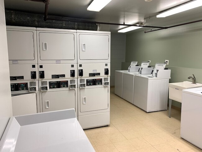 Building Photo - 3 Villa Verde Dr