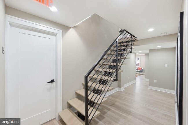 Building Photo - 6314 Barrs Ln