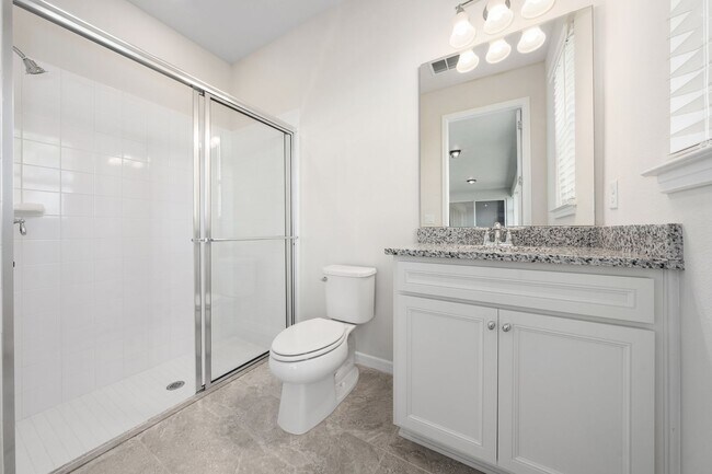 Building Photo - Immaculate Executive Home in Isles of Lake Nona