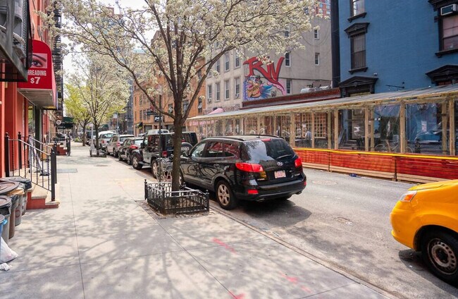 Building Photo - 317 E 75th St