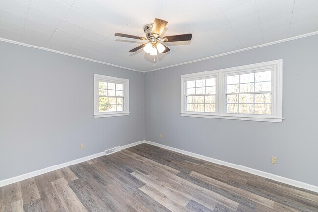 Building Photo - 6381 NC-73
