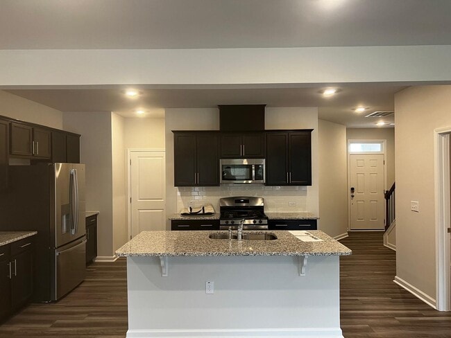 Primary Photo - 4941 Arkose Dr