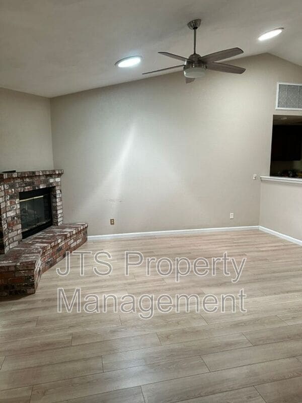 Building Photo - 9349 Newington Way