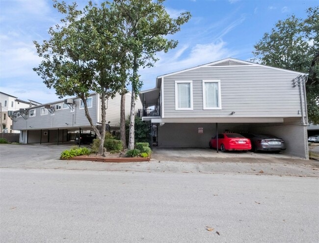 Building Photo - 309 Stratford St