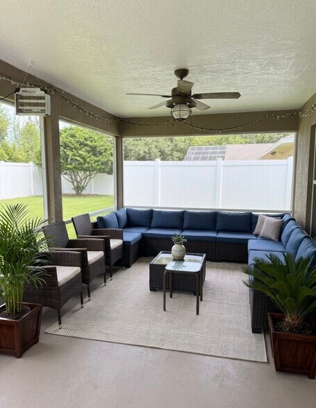 Building Photo - 6407 Whit Ct