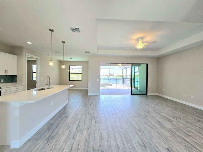 Building Photo - 1717 NW 14th Ave