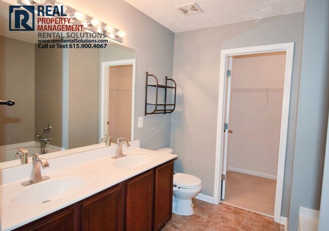 Building Photo - 1308 Crown Point Place